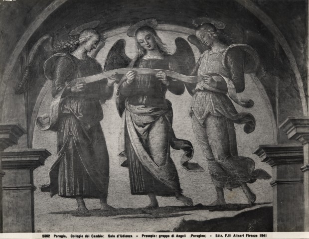 Alinari, Fratelli — Perugia, Collegio del Cambio: Sala d'Udienza - Presepio: gruppo di Angeli (Perugino) — particolare, dopo il restauro del 1940